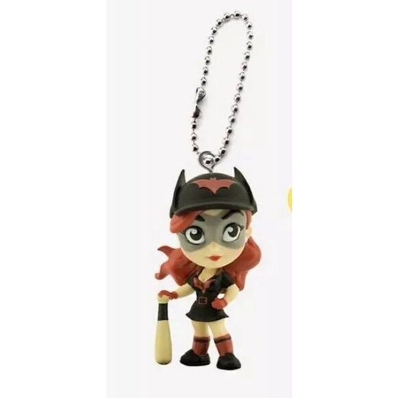 DC Comics Batwoman Lil Bombshells Figural Clip 2" Vinyl Figure Backpack Clip NEW - Picture 2 of 8